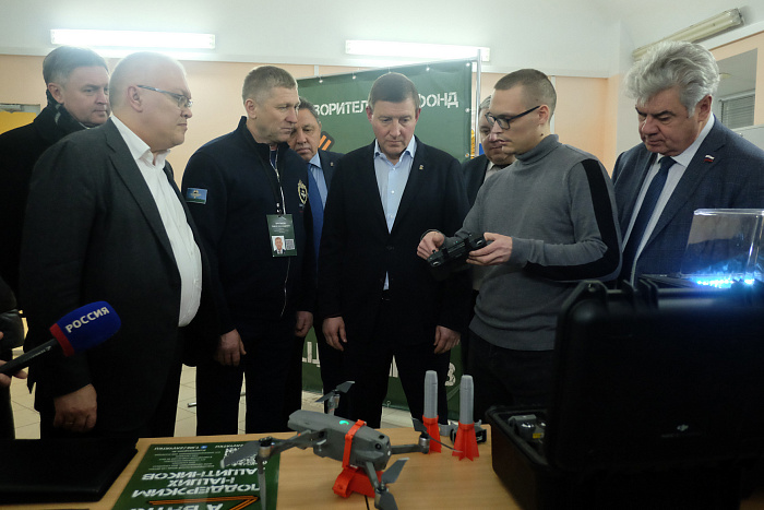 Александр Соколов поручил представить к государственным наградам предпринимателей, общественников и волонтеров, которые активно помогают фонду «За Вятку»